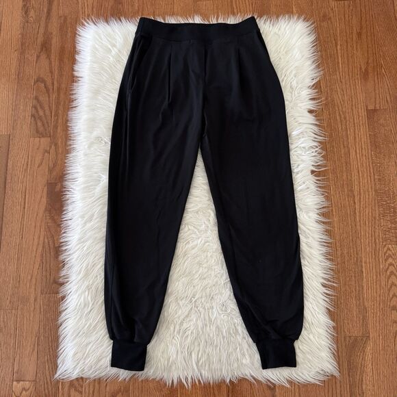 Lululemon Jogger Pants Women’s Size 6 Black High Rise Trousers Athleisure Yoga - Picture 1 of 8